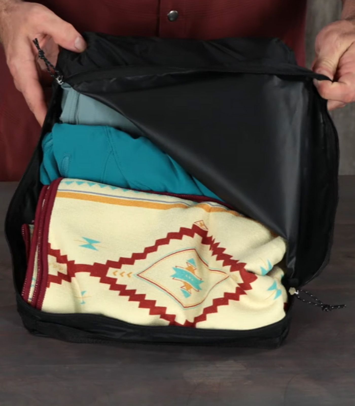 Set of 3 luggage storage bags