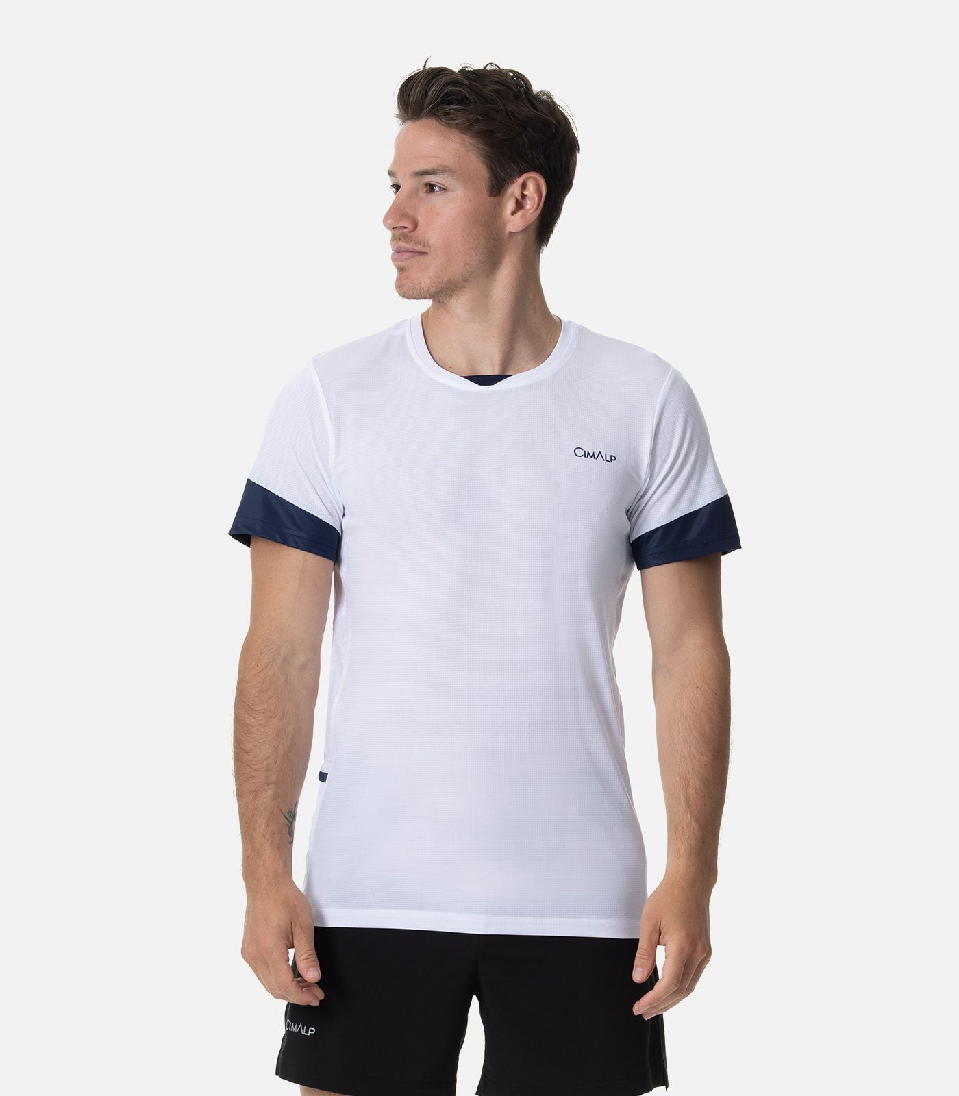 T-shirt traspirante e comprimibile