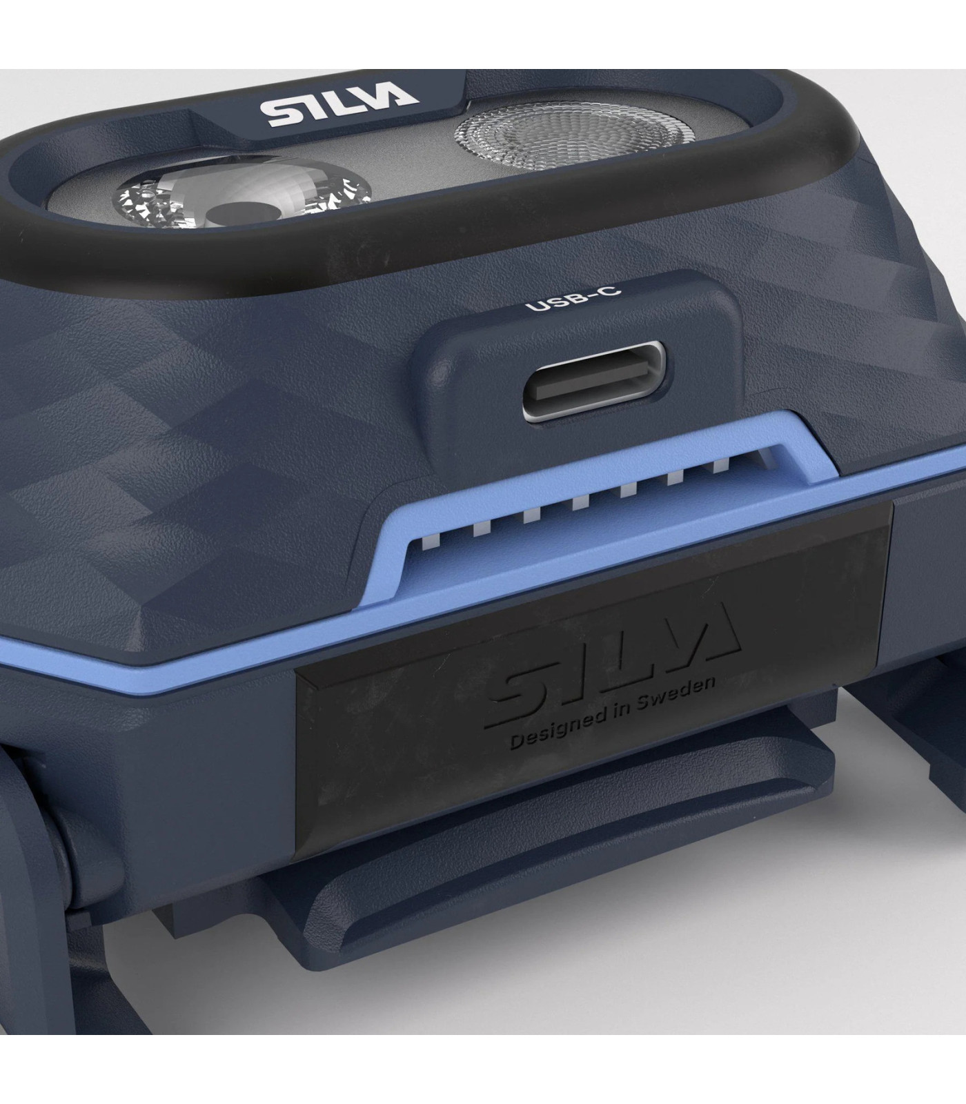 Hiking headlamp with SILVA battery