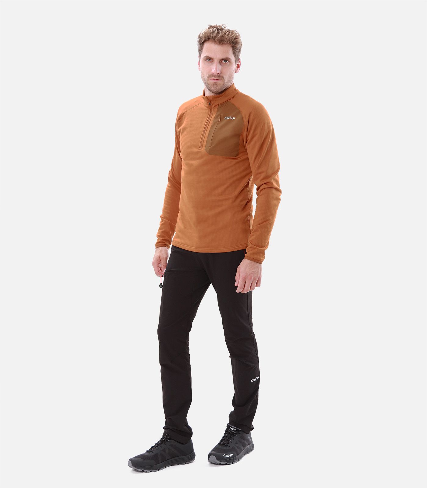 Polaire technique chaude & stretch à col zippé
