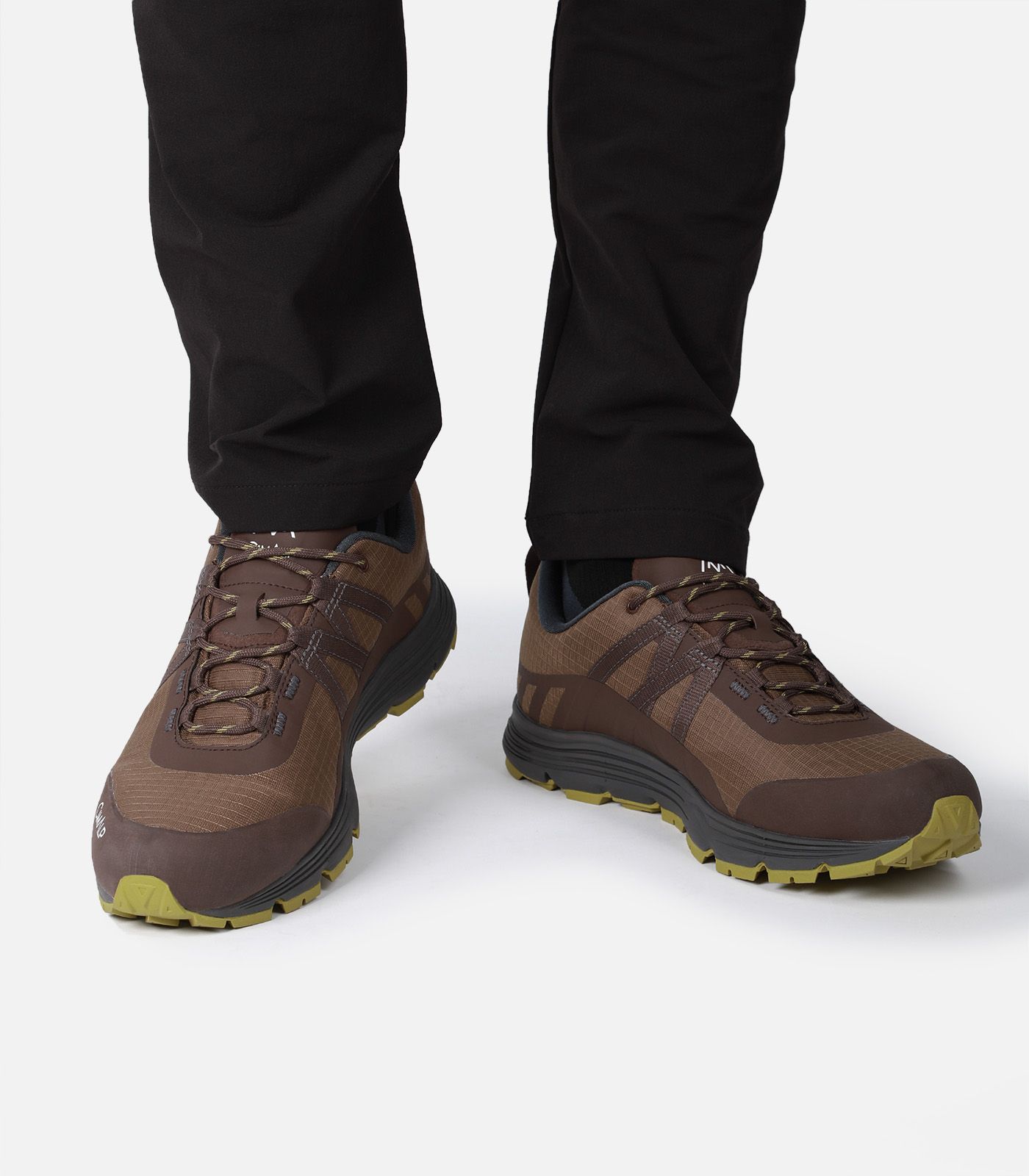 Scarpe da trekking Ultrashell® con suola Vibram®
