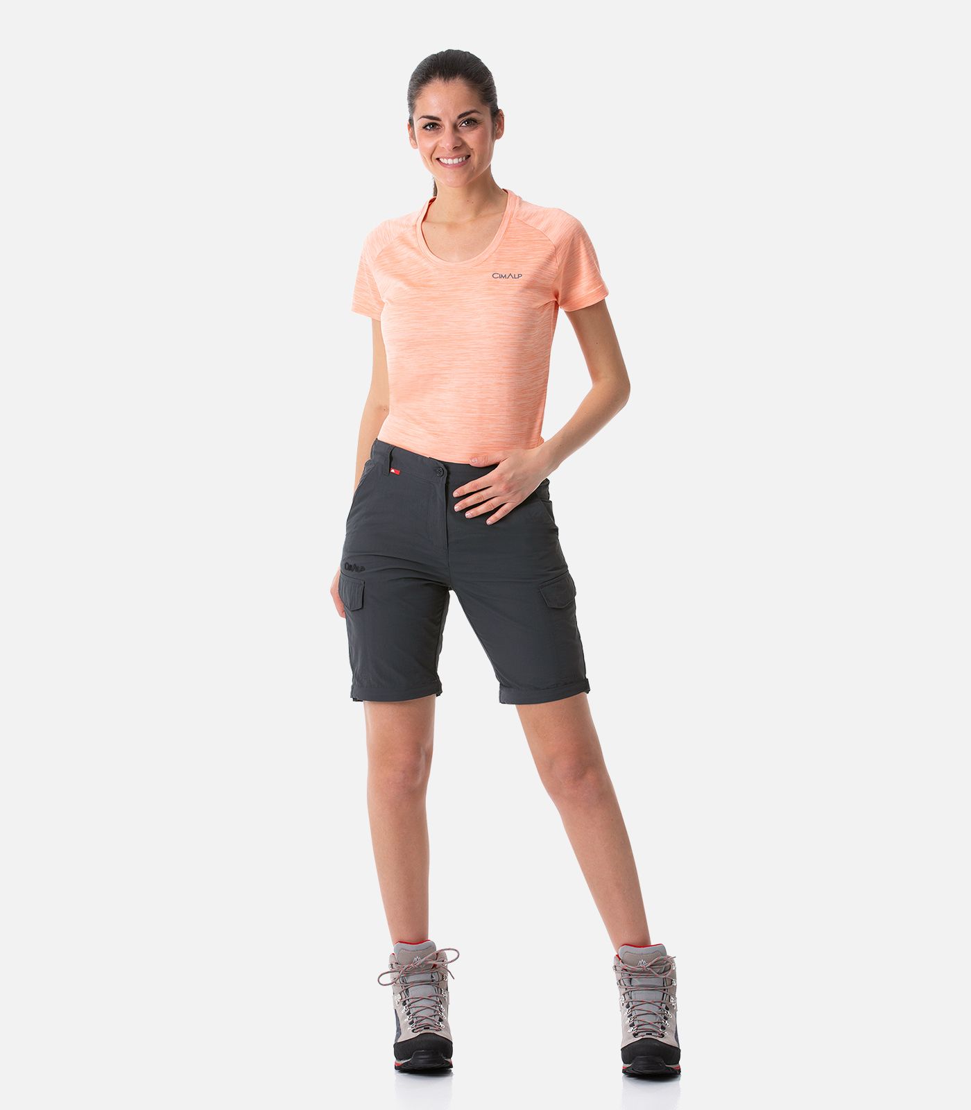 Pantalón convertible 2 en 1 versión pierna corta