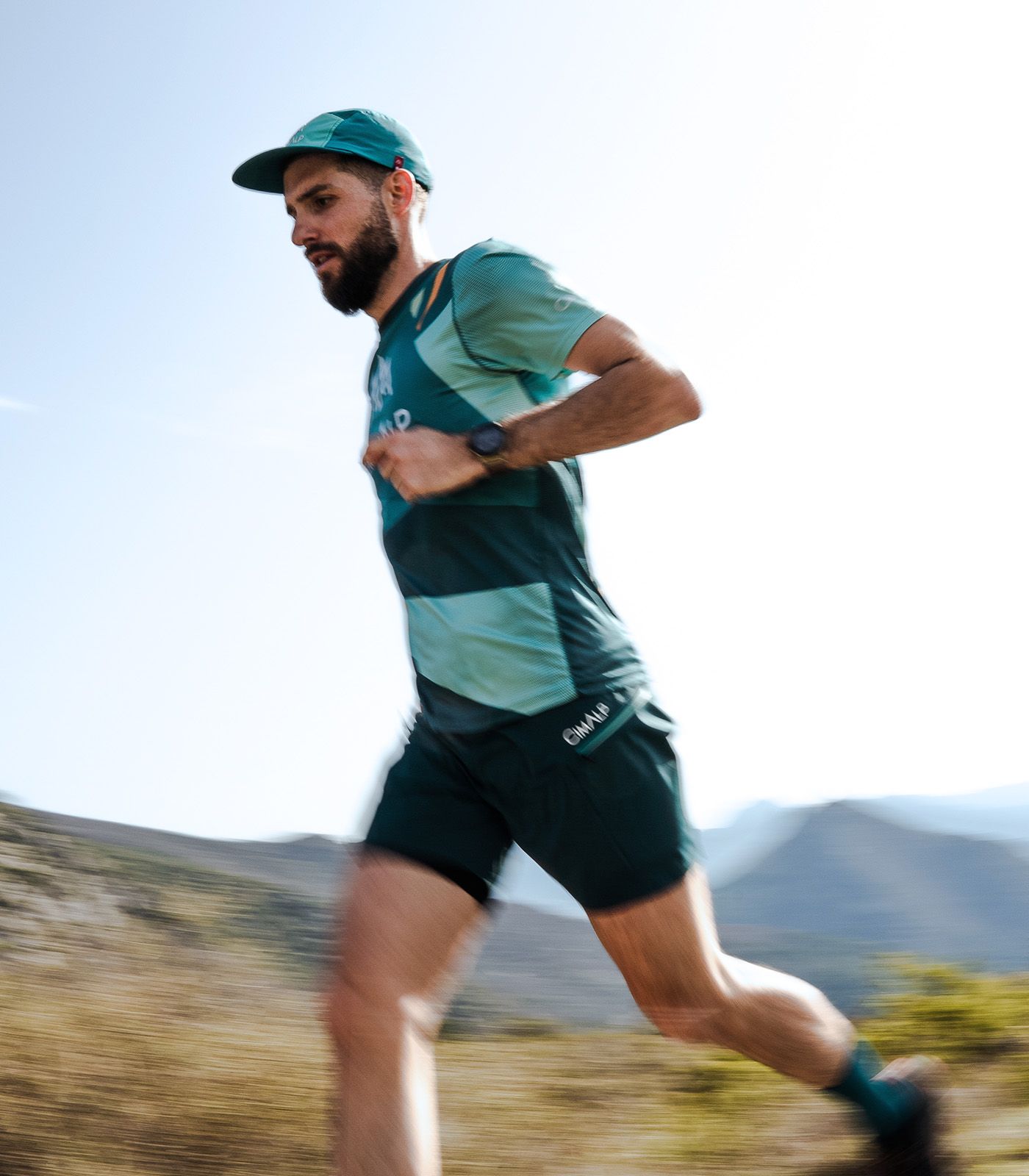 Short de trail avec ceinture multi-poches