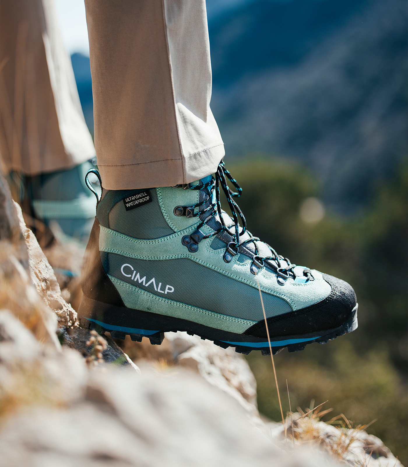 Wasserdichte Trekking-Schuhe mit Vibram®-Sohle