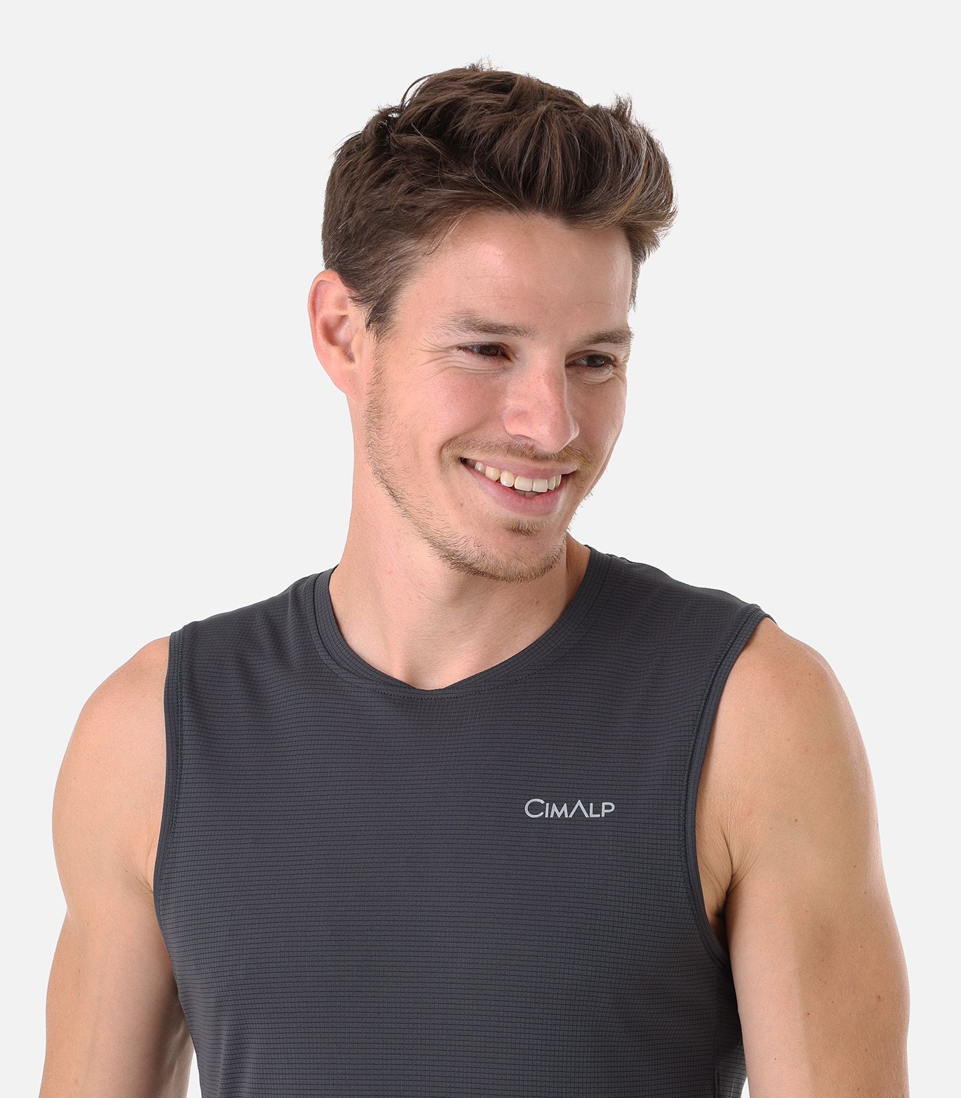 Camiseta de tirantes técnica ultraligera y compactable