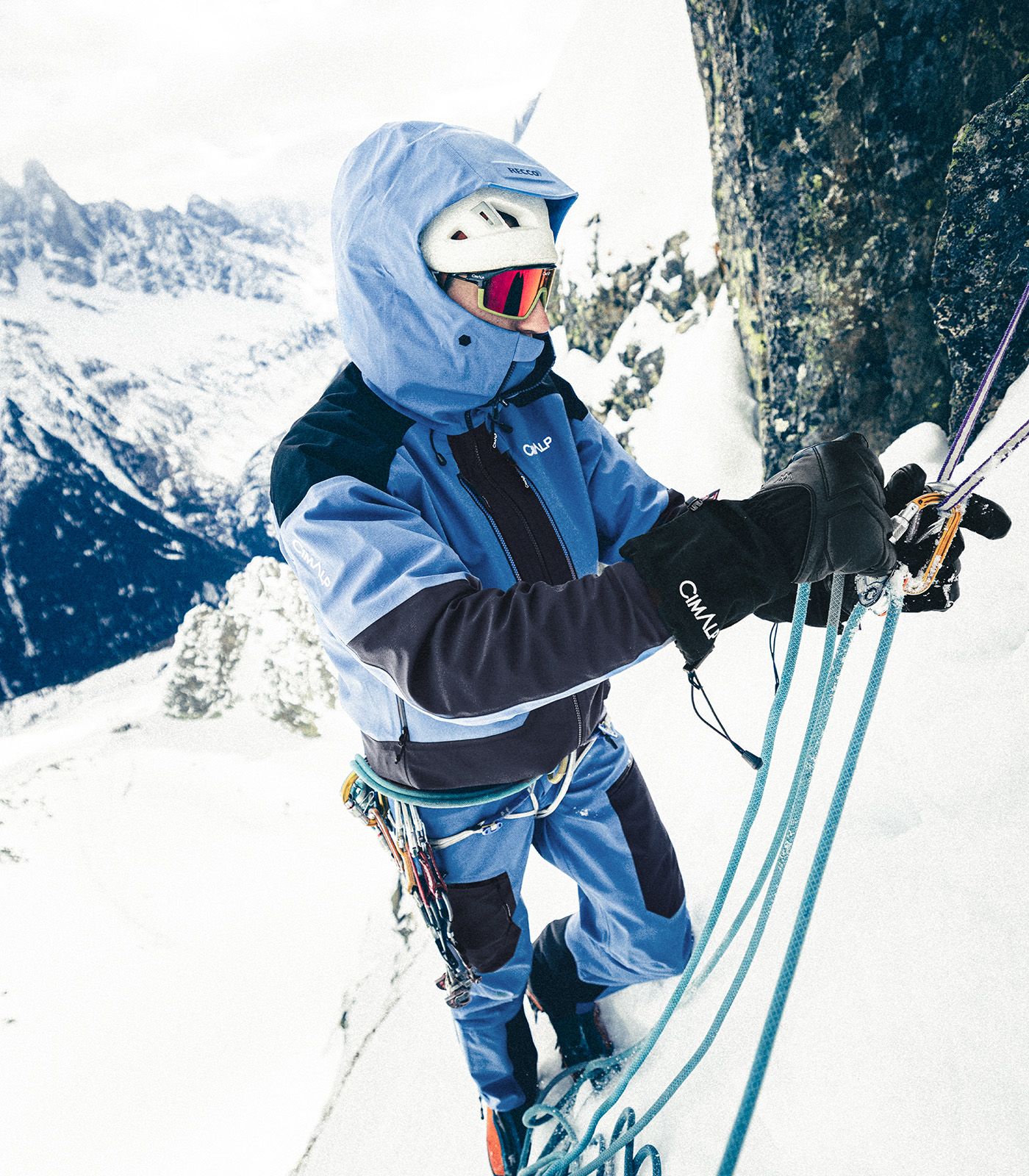 REINFORCED ULTRASHELL® WATERPROOF JACKET