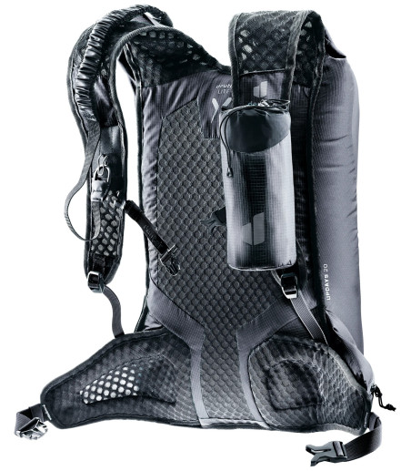 Traduci semplicemente questo testo in francese in italiano: Porte-bouteille isotherme DEUTER

Portabottiglie termico DEUTER