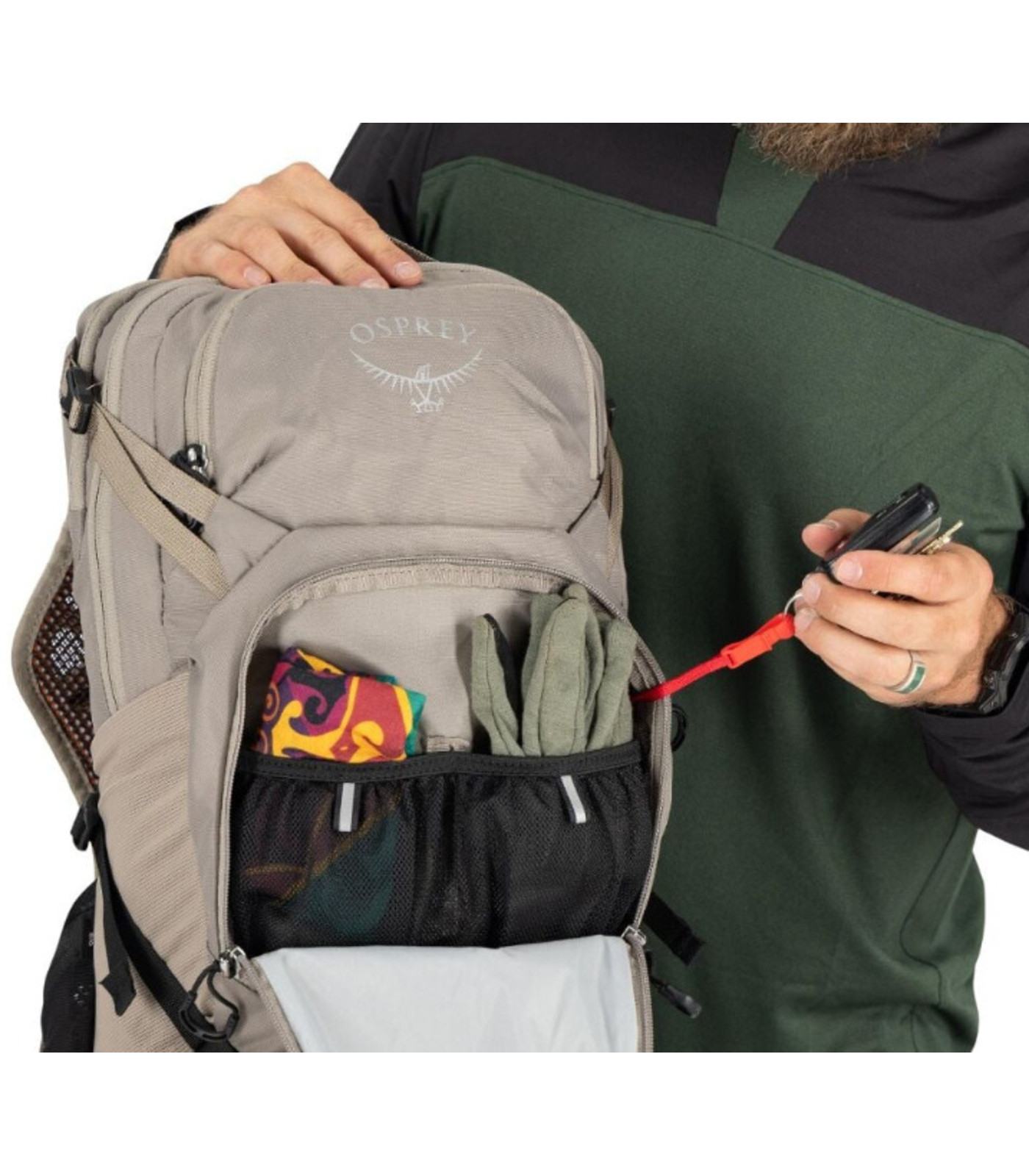 Mountain bike backpack with water pocket