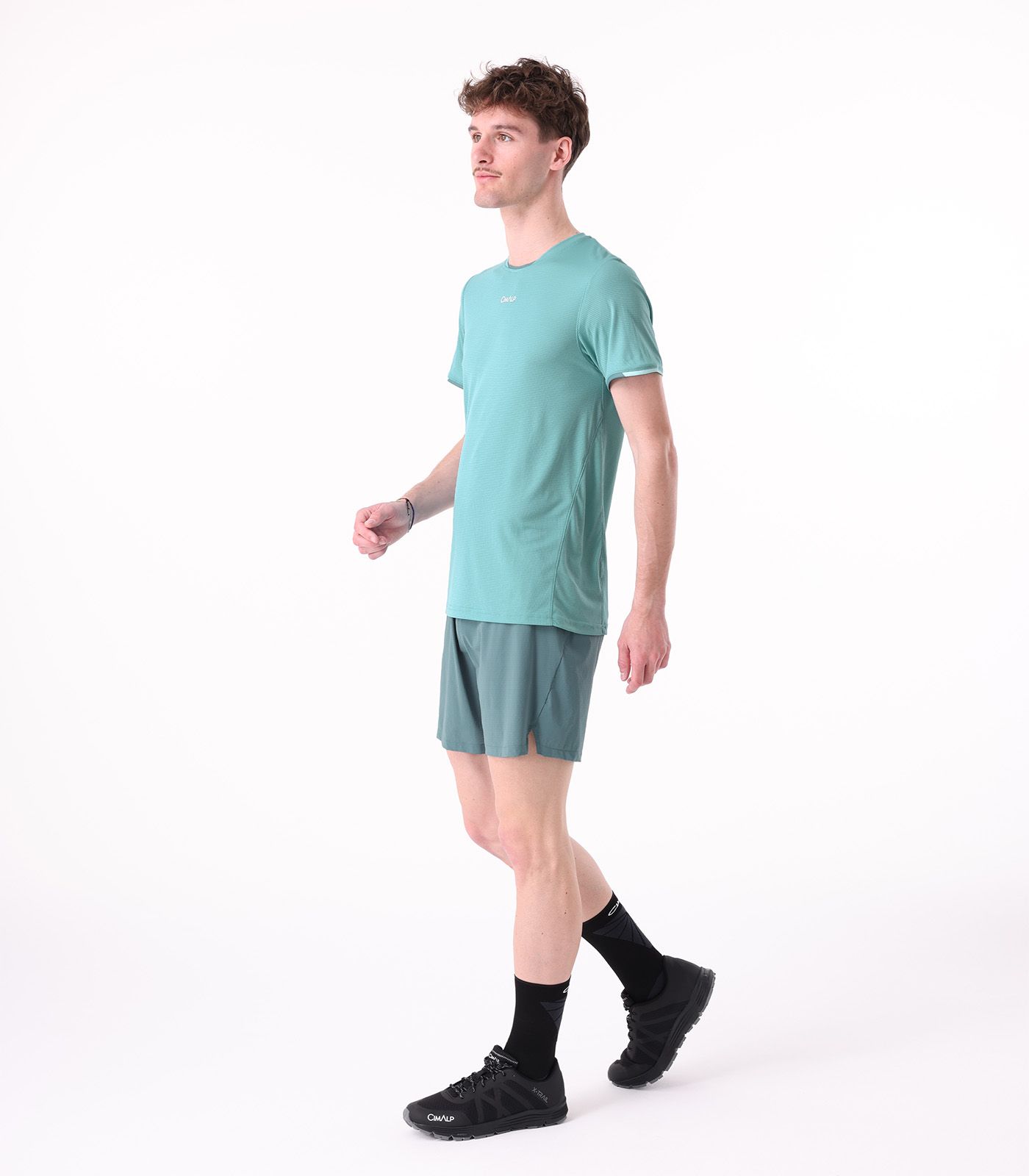 Short de trail elástico y ultraligero