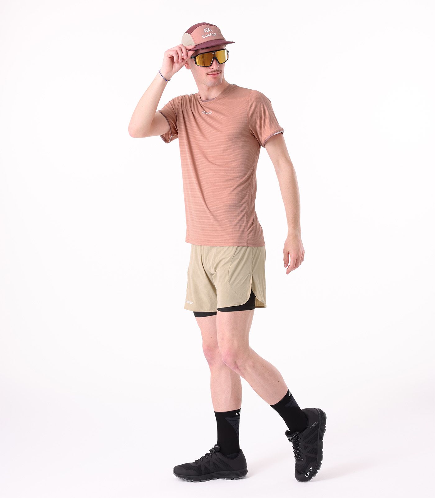 Short de trail running ultraligero con cintura múltiples bolsillos